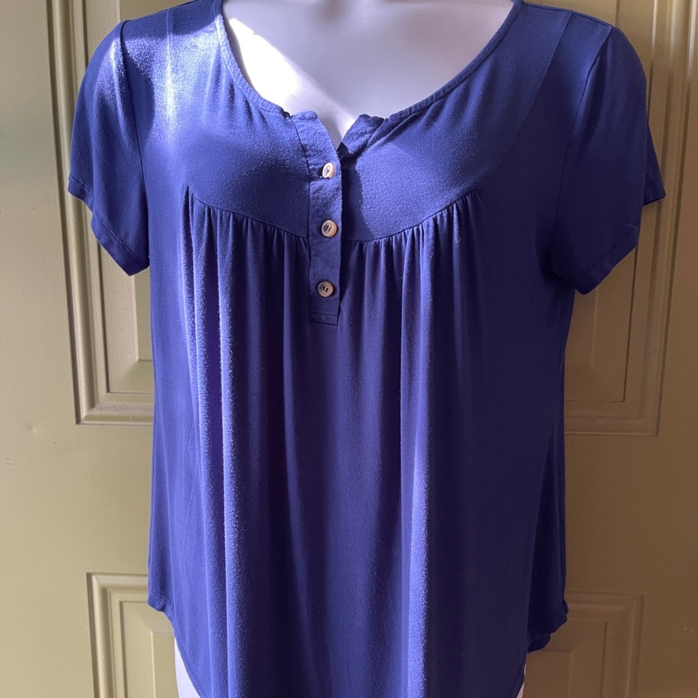 Amiclos Cobalt Blue XL Knit Blouse. Short-Sleeve 3 Button V-Neck